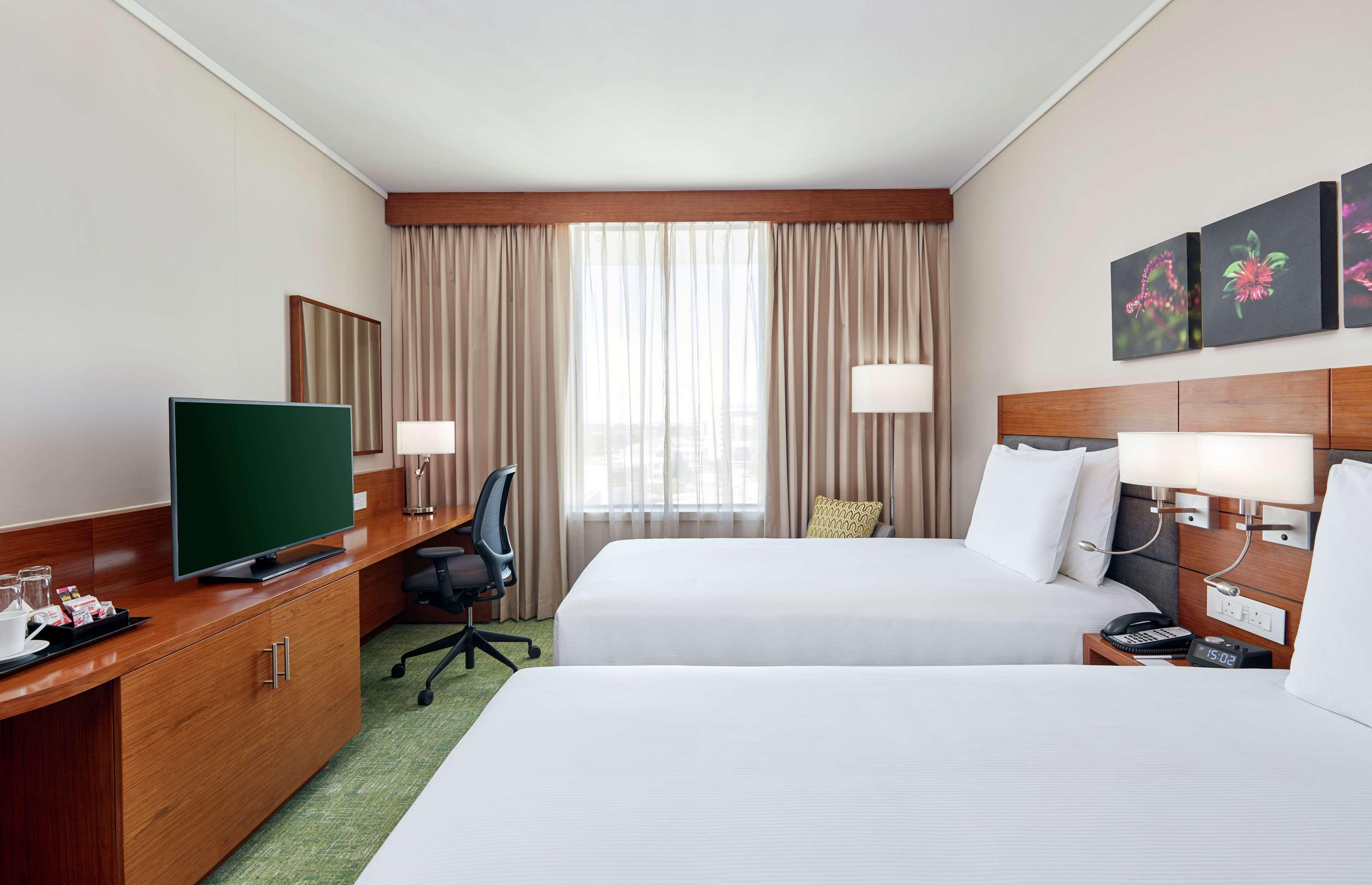 Hilton Garden Inn Gaborone, Botswana Екстериор снимка